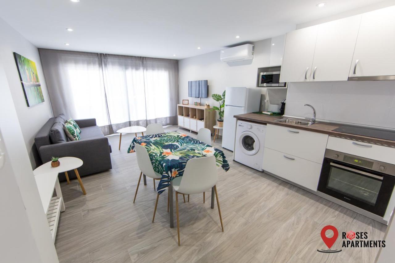 Roses Apartments Tropical Loft Vista Mar Lateral Bagian luar foto