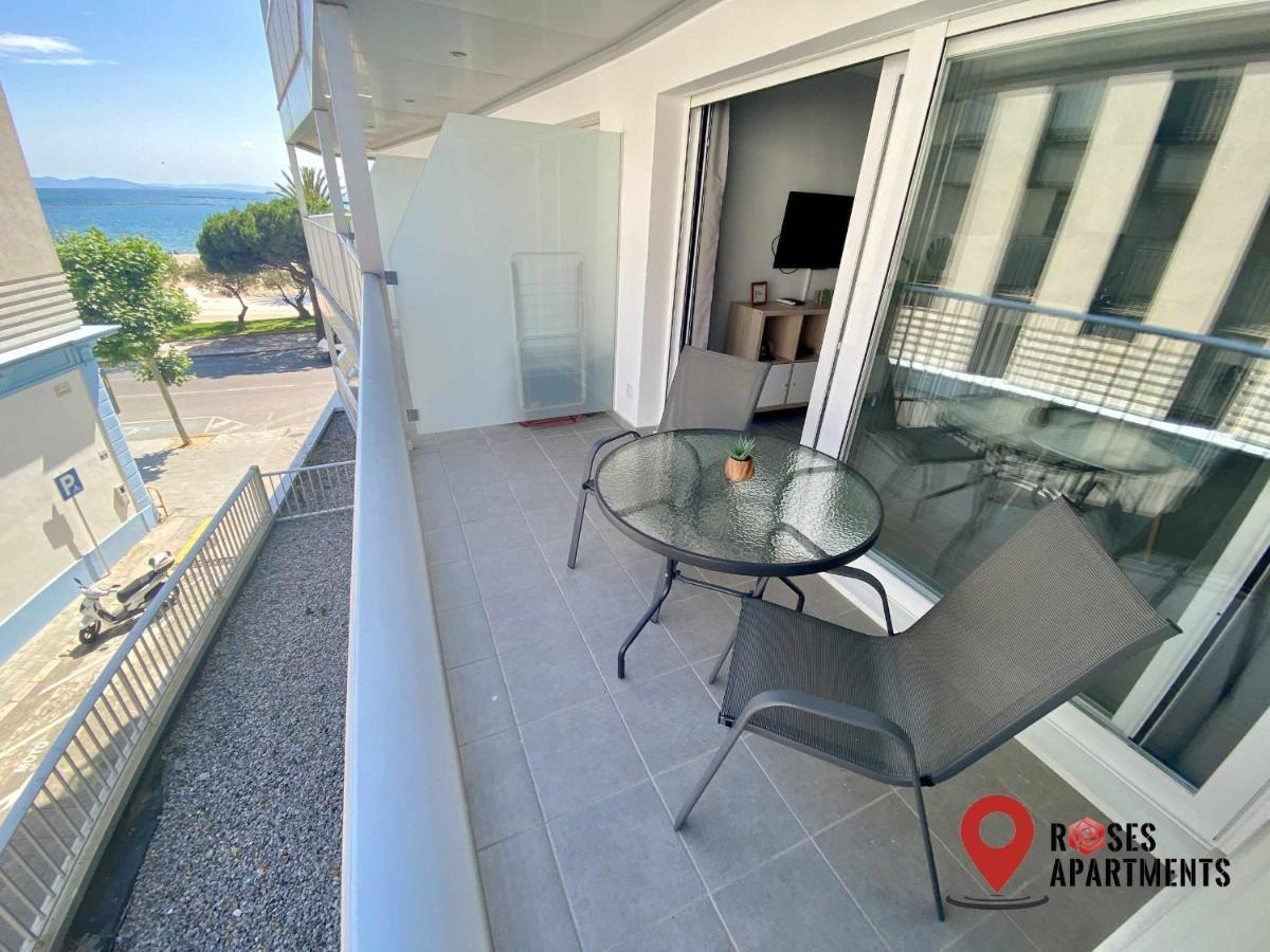 Roses Apartments Tropical Loft Vista Mar Lateral Bagian luar foto
