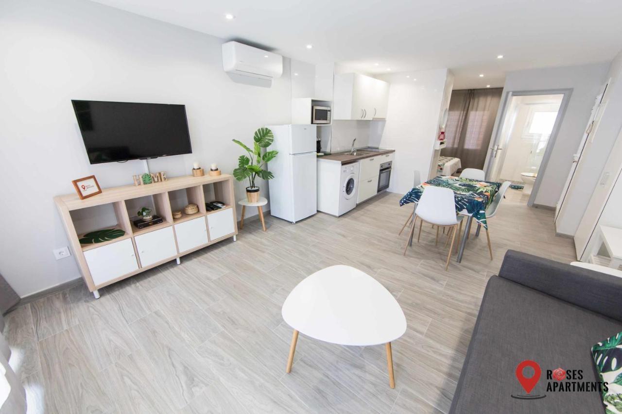 Roses Apartments Tropical Loft Vista Mar Lateral Bagian luar foto
